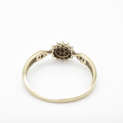 22 - 9ct Gold Diamond Cluster Ring (1.4g) Size P