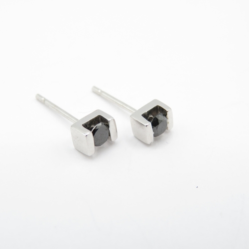24 - 2 x 9ct White Gold Black Diamond & Sapphire Stud Earrings (1.8g)