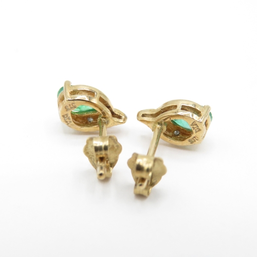 31 - 2 x 9ct Gold Emerald and Diamond Stud Earrings (1.5g)