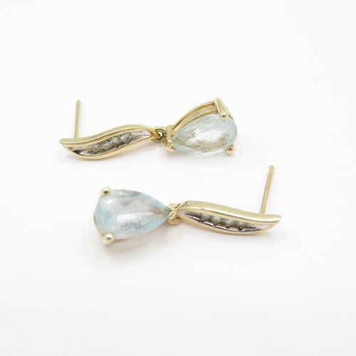 34 - 2 x 9ct Gold Garnet & Aquamarine and Diamond Drop Earrings (3g)