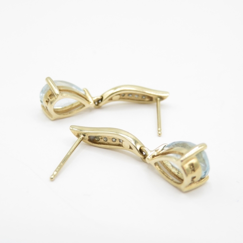 34 - 2 x 9ct Gold Garnet & Aquamarine and Diamond Drop Earrings (3g)