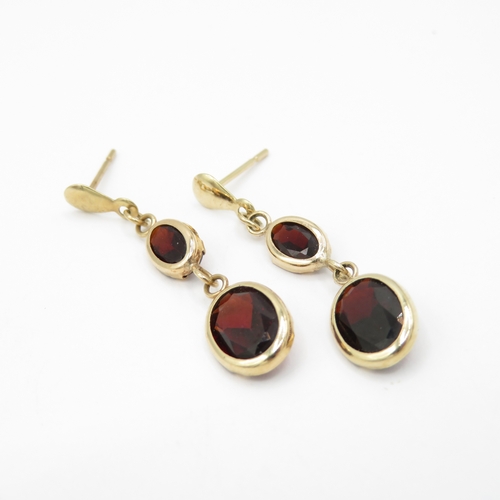 34 - 2 x 9ct Gold Garnet & Aquamarine and Diamond Drop Earrings (3g)