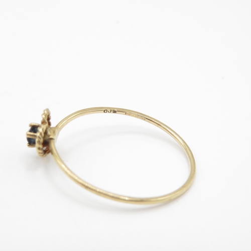 39 - 9ct Gold Sapphire Heart Ring (0.8g) Size P