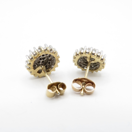 51 - 2 x 9ct Gold Diamond Cluster Stud Earrings (3.6g)
