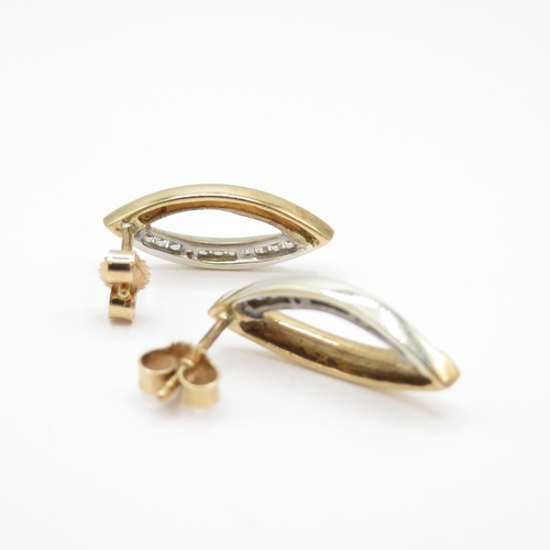 6 - 2 x 9ct Gold Diamond Earrings (4.3g)