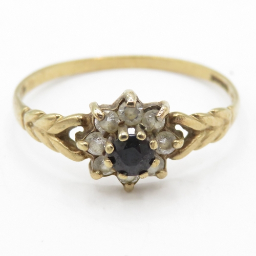 61 - 9ct Gold Sapphire and White Gemstone Floral Cluster Ring (1.1g) Size O