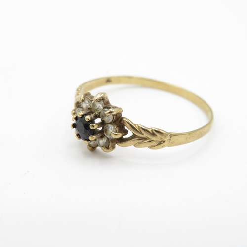 61 - 9ct Gold Sapphire and White Gemstone Floral Cluster Ring (1.1g) Size O