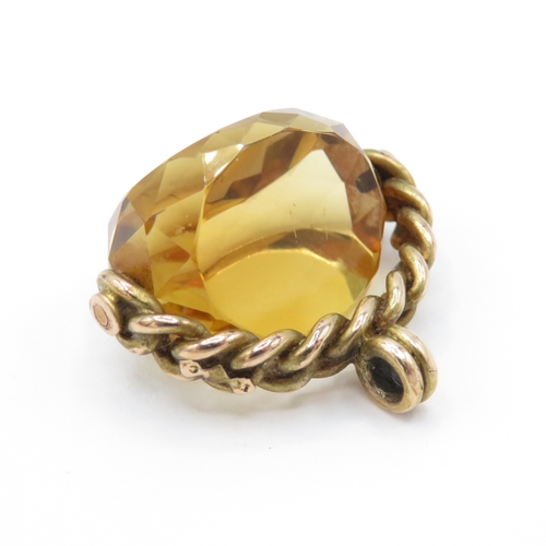 31 - 9ct gold citrine swivel fob (6.3g)