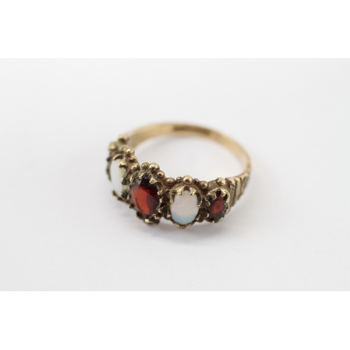 1 - 9ct gold opal garnet five-stone ring (3.6g) Size N