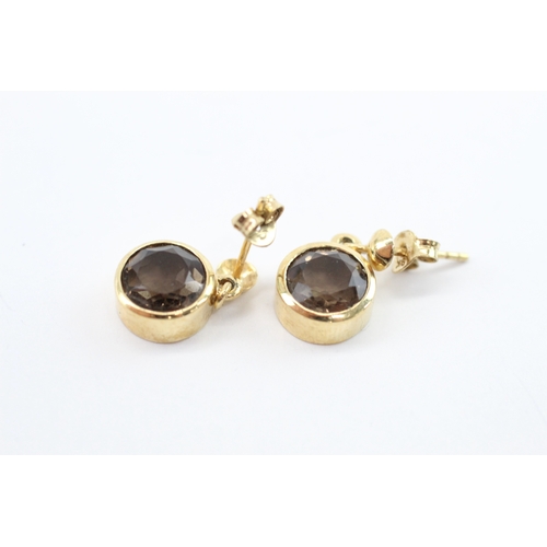 24 - 9ct gold smokey quartz drop earrings (3g)