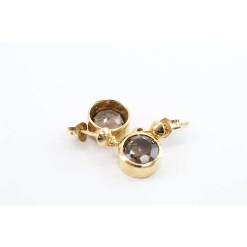 24 - 9ct gold smokey quartz drop earrings (3g)