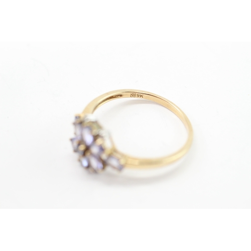 26 - 9ct gold tanzanite diamond cluster ring (2.4g) Size U