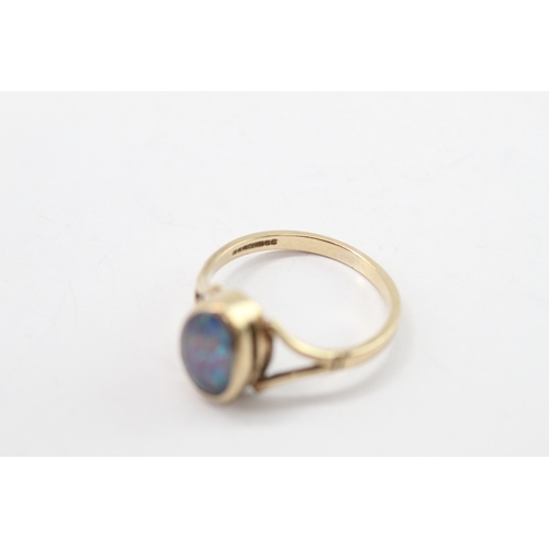57 - 9ct gold opal triplet ring (2.5g) Size P 1/2