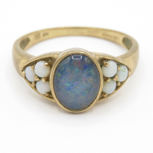 13 - 9ct gold opal triplet and opal stone set ring (2.69g) Size R