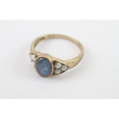 13 - 9ct gold opal triplet and opal stone set ring (2.69g) Size R