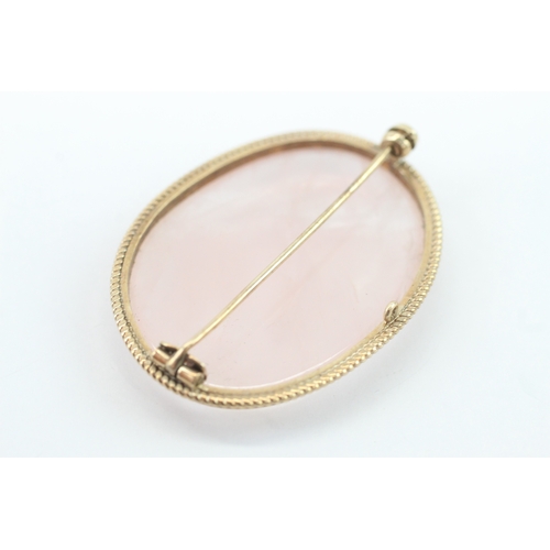 37 - 9ct gold rose quartz stone brooch (14g)