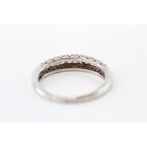 39 - 9ct white gold diamond half eternity ring (4.4g) Size U 1/2