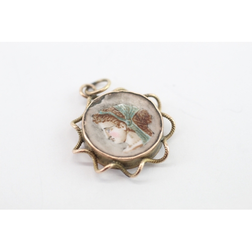 41 - 9ct gold antique enamel portrait pendant (1.71g)