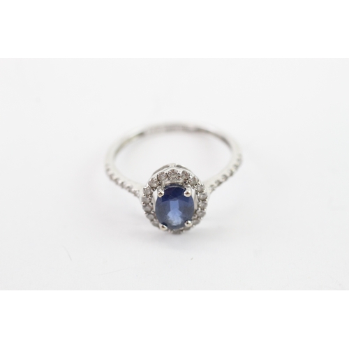43 - 18ct white gold sapphire diamond cluster ring (1.82g) Size L