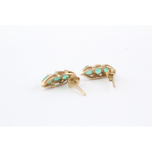 45 - 9ct gold emerald earrings (1.3g)