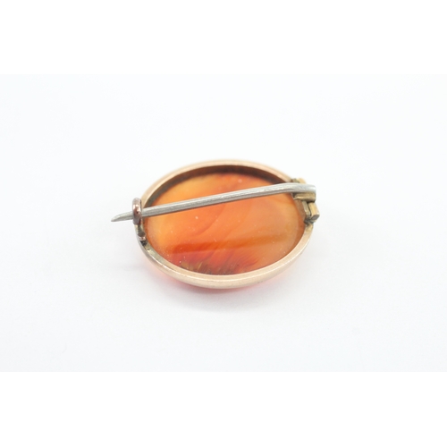 46 - 9ct gold antique agate brooch (3.3g)