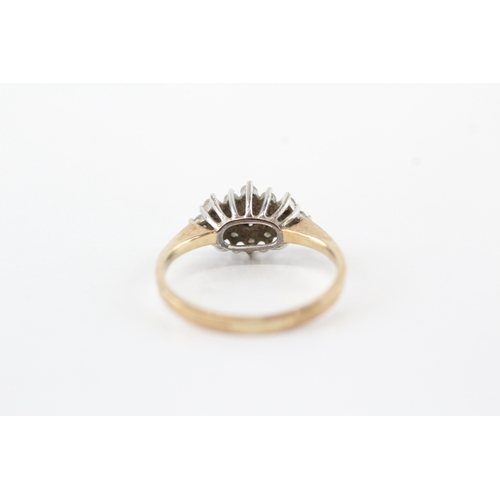 51 - 9ct gold diamond cluster ring (2g) Size L