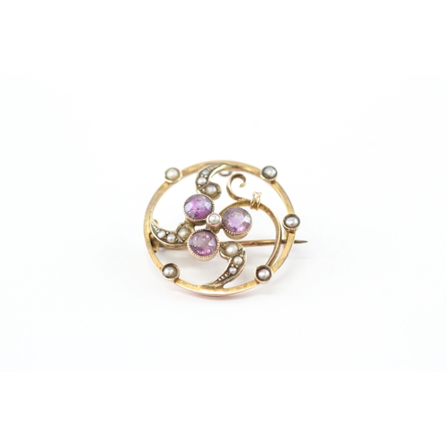 55 - 9ct gold amethyst split pearl brooch (3.4g)