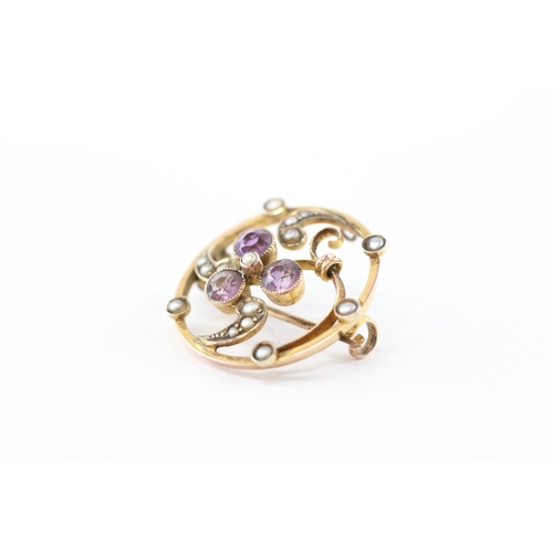 55 - 9ct gold amethyst split pearl brooch (3.4g)