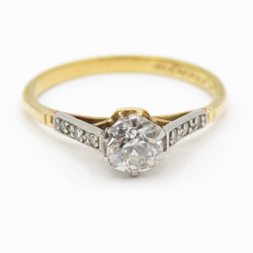 24 - 18ct gold diamond solitaire ring (2.3g) Size P