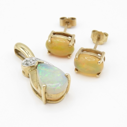49 - 2x 9ct gold opal diamond earrings pendant set (2.3g)