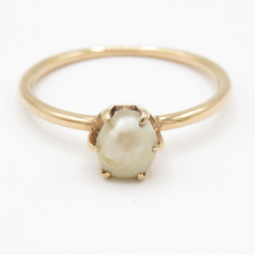 60 - 9ct gold vintage pearl solitaire ring (1.67g) Size N 1/2