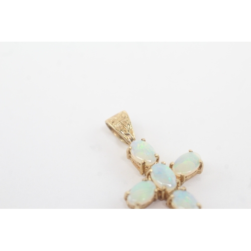 12 - 9ct gold opal cross pendant (2.1g)