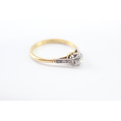 24 - 18ct gold diamond solitaire ring (2.3g) Size P