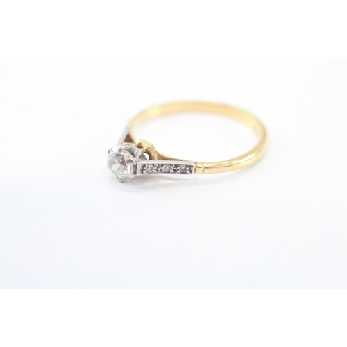 24 - 18ct gold diamond solitaire ring (2.3g) Size P