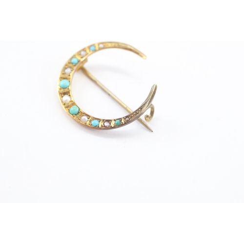36 - 9ct gold antique turquoise and pearl crescent brooch (1.6g)