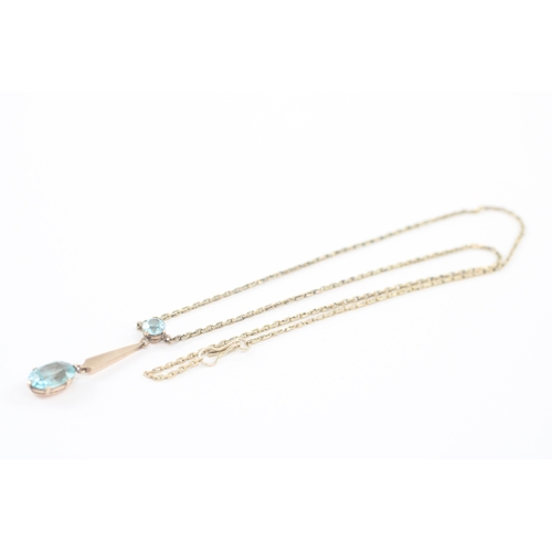 42 - 9ct gold blue zircon necklace (5.1g)