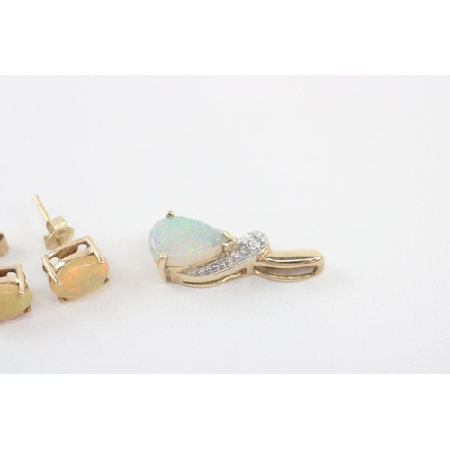 49 - 2x 9ct gold opal diamond earrings pendant set (2.3g)