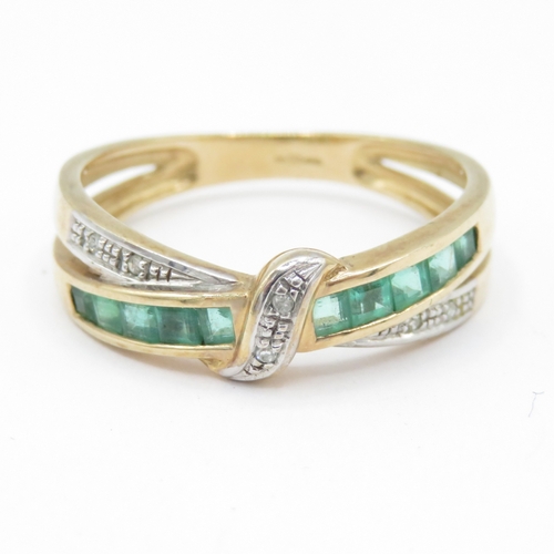 9ct gold diamond and emerald half double band eternity ring (2.7g) Size R 1/2