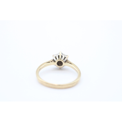 34 - 9ct gold diamond set cluster ring (2.2g) Size M