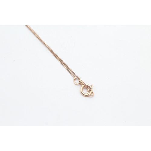 36 - 9ct gold vari-cut diamond set pendant necklace (2.2g)