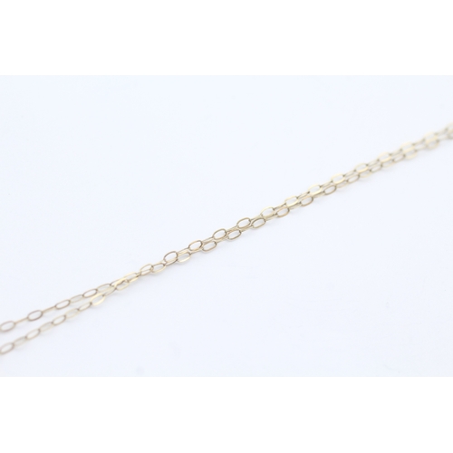 40 - 9ct gold tanzanite set cluster pendant necklace (1.7g)