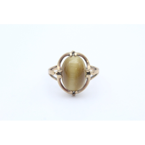15 - 9ct gold cats eye gemstone set cocktail ring (3.5g) Size Q
