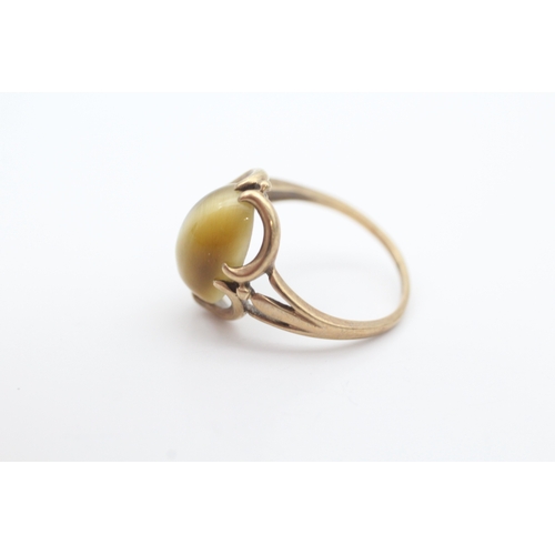 15 - 9ct gold cats eye gemstone set cocktail ring (3.5g) Size Q