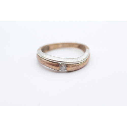 17 - 9ct rose and white gold diamond set band ring (2.2g) Size M