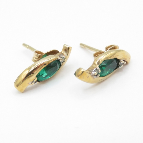 9 - 2 x 9ct gold earrings inc hoops and diopside studs (1.4g)