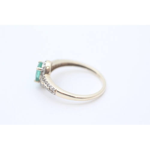 20 - 9ct gold diamond and emerald set dress ring (1.9g) Size N 1/2