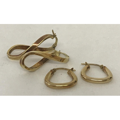 1048 - 2 pairs of 9ct gold hoop style earrings. One twisted design, the other square shaped.  Total weight ... 