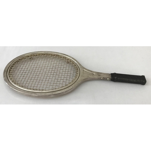 1206 - A vintage silver plated Taunton Silversmiths tennis racket shaped trivet. With removeable grill and ... 