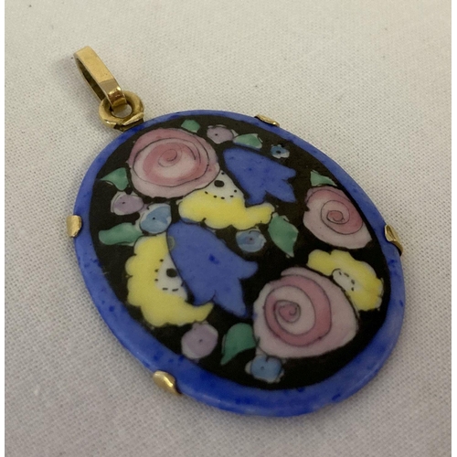 1087 - A floral painted ceramic panel pendant with 18ct gold fixing mount and bale. Small chip to reverse o... 