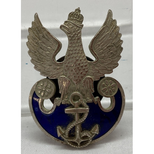 57 - A WWII Polish Navy (in exile) Naval Officer's cap badge.